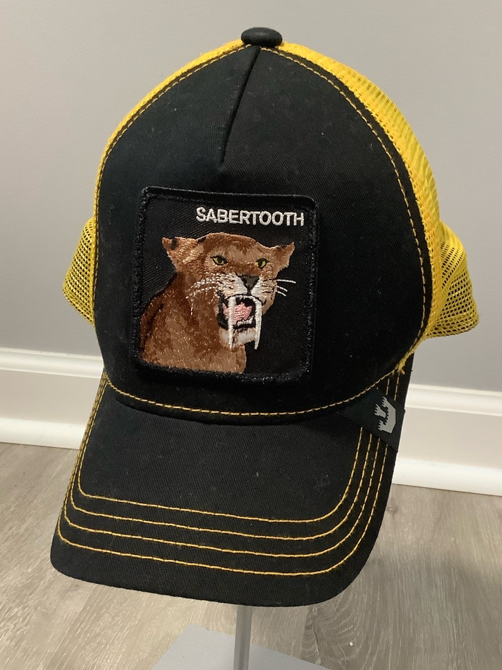 Goorin brothers the farm edition Sabertooth trucker hat
